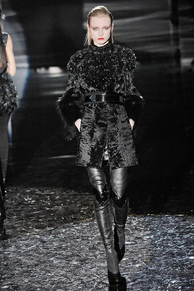 Look 36